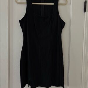 Black Sleeveless Dress